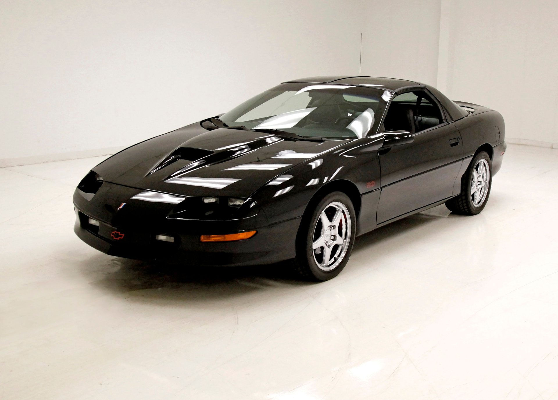 Wallpaper #GmfDBZMBSpphPi3-yr5s68 1996 Chevrolet Camaro American Muscle Carz