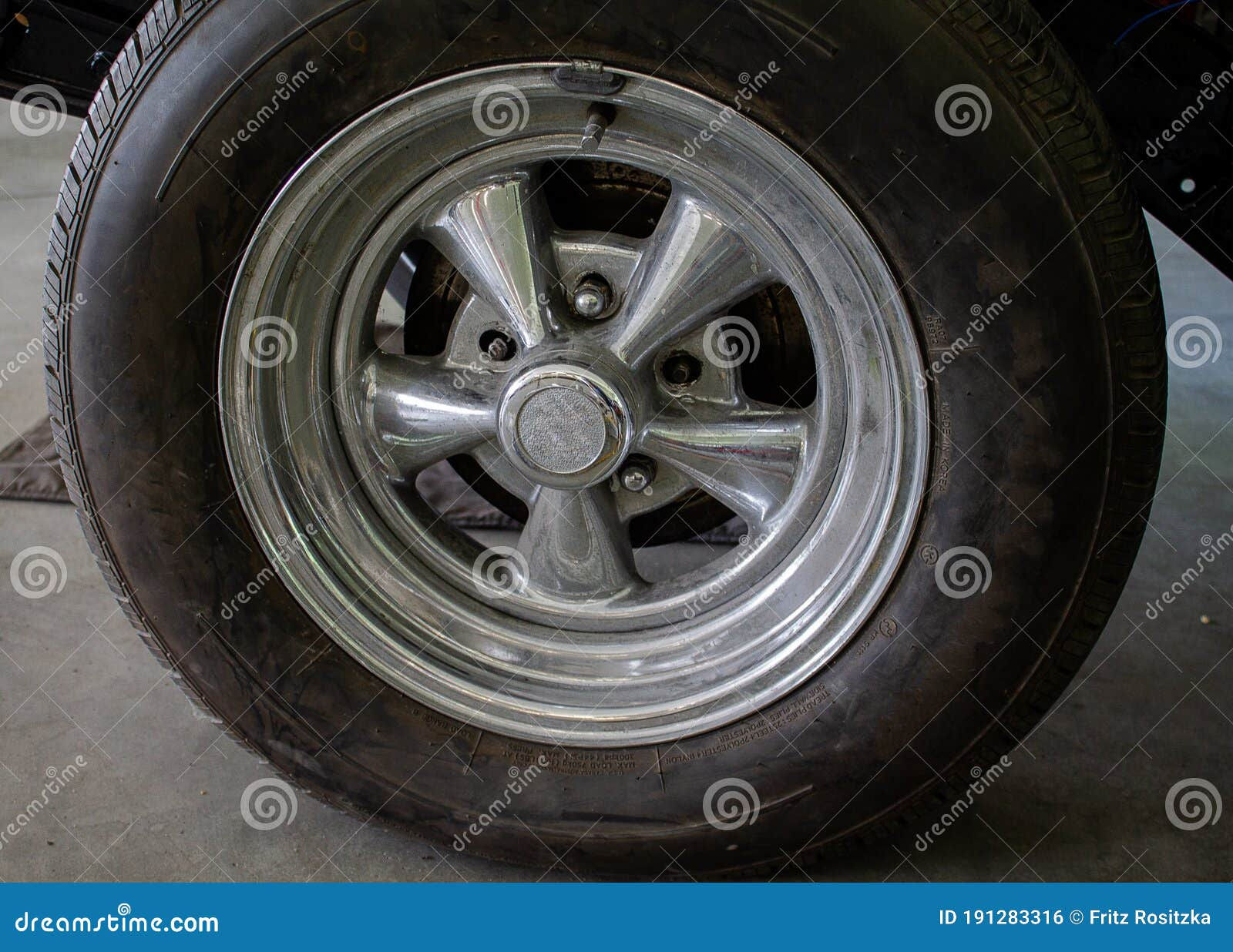 Wallpaper #mxkaOI8BtGB6xQ782qeo35 Muscle Car Tire Stock Photo Image of Isolated Power 191283316