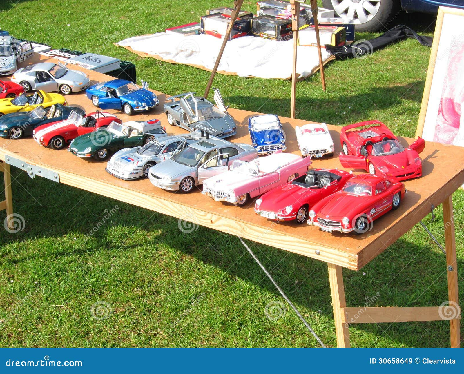 Wallpaper #Wb7wKZMByHDW_7MSb2i4250 Model Cars for Sale Editorial Stock Image Image of Hand 30658649