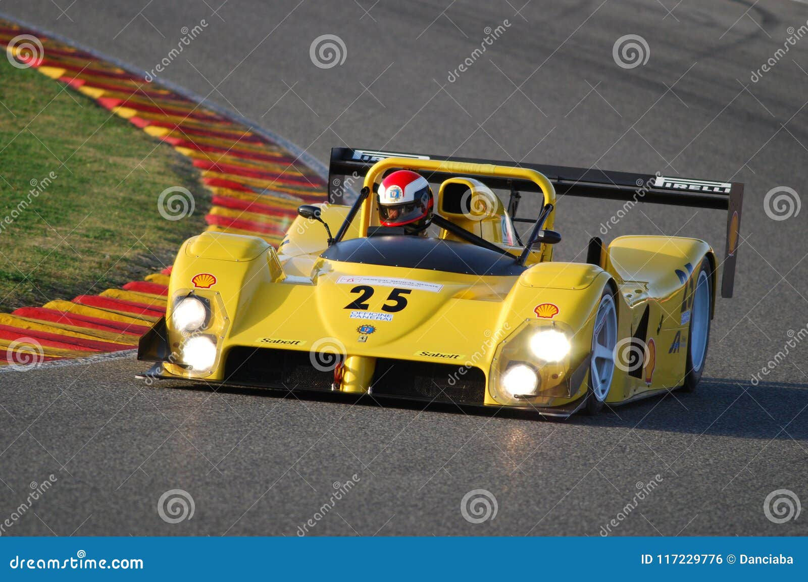 Wallpaper #vWhJHpMBSpphPi3-hijn313 Mugello It November 2007 Unknown Run with Historic Prototype