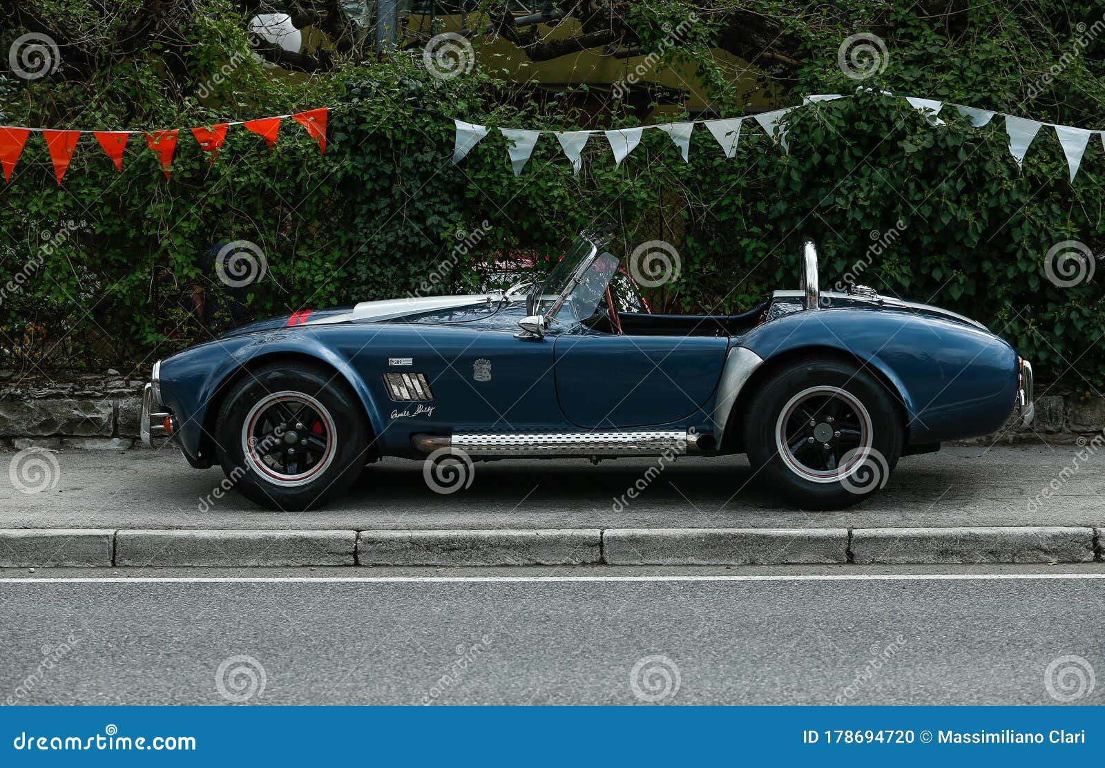 Wallpaper #AGdRA5MBSpphPi3-tLOH159 Ac Cobra Car Engine Editorial Image Cartoondealercom 61582740