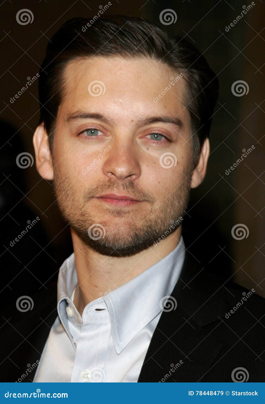 Wallpaper #8Wdn7pIBSpphPi3-VFzg32 Tobey Maguire Imagen De Archivo Editorial Imagen De Alineada 78448479