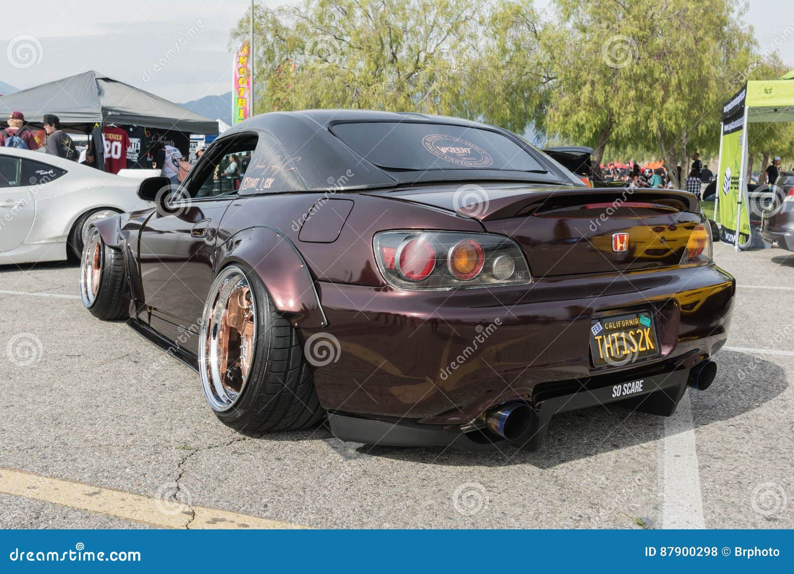 Wallpaper #JDX0lJcBk_lpvpal4JjA119 Honda S2000 Convertible Modified on Display Editorial Stock Photo