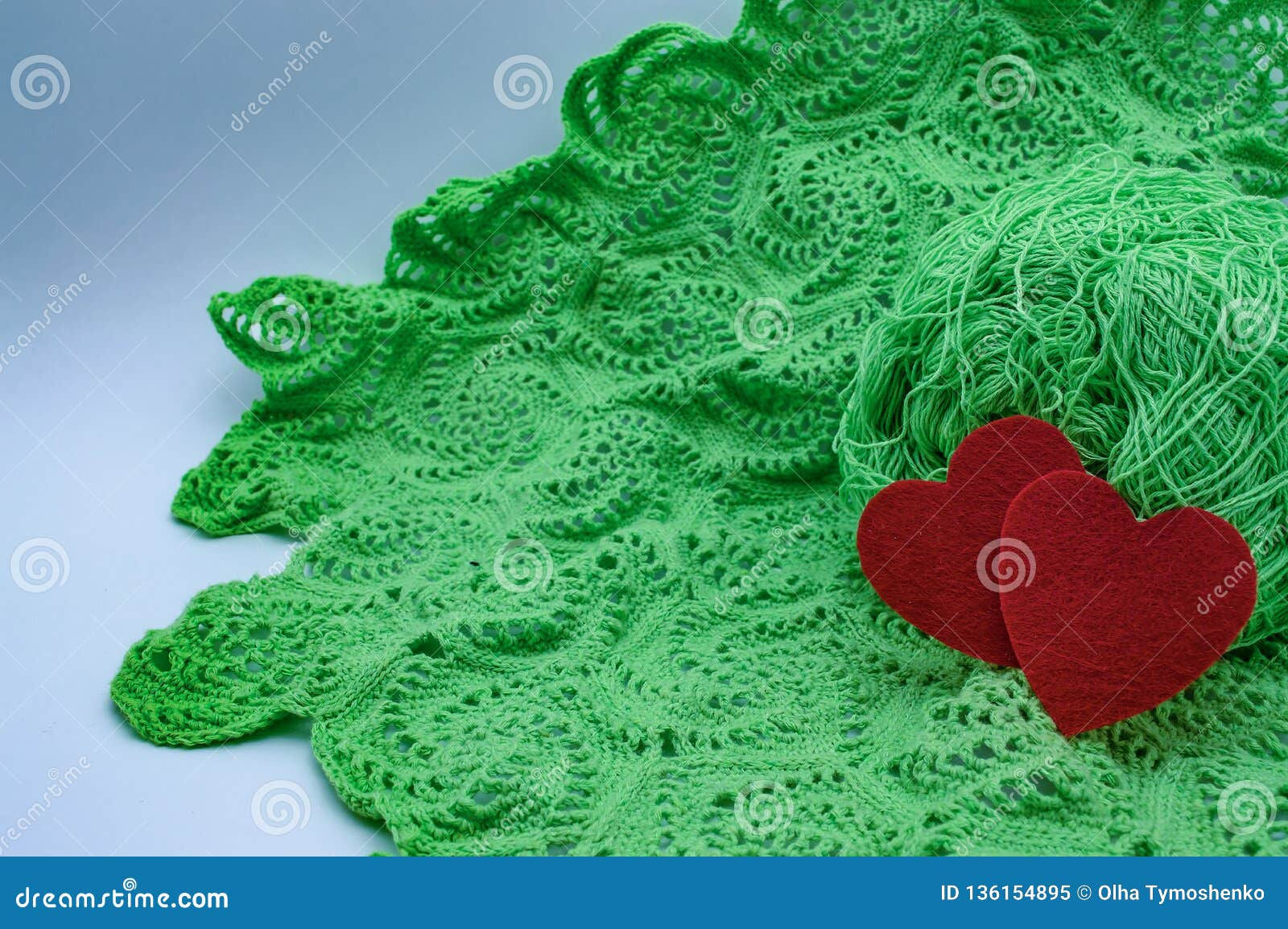 Wallpaper #HGdy7ZIBSpphPi3-_1jy180 Hearts on the Background of a Knitted Pattern Green Threads Made by the