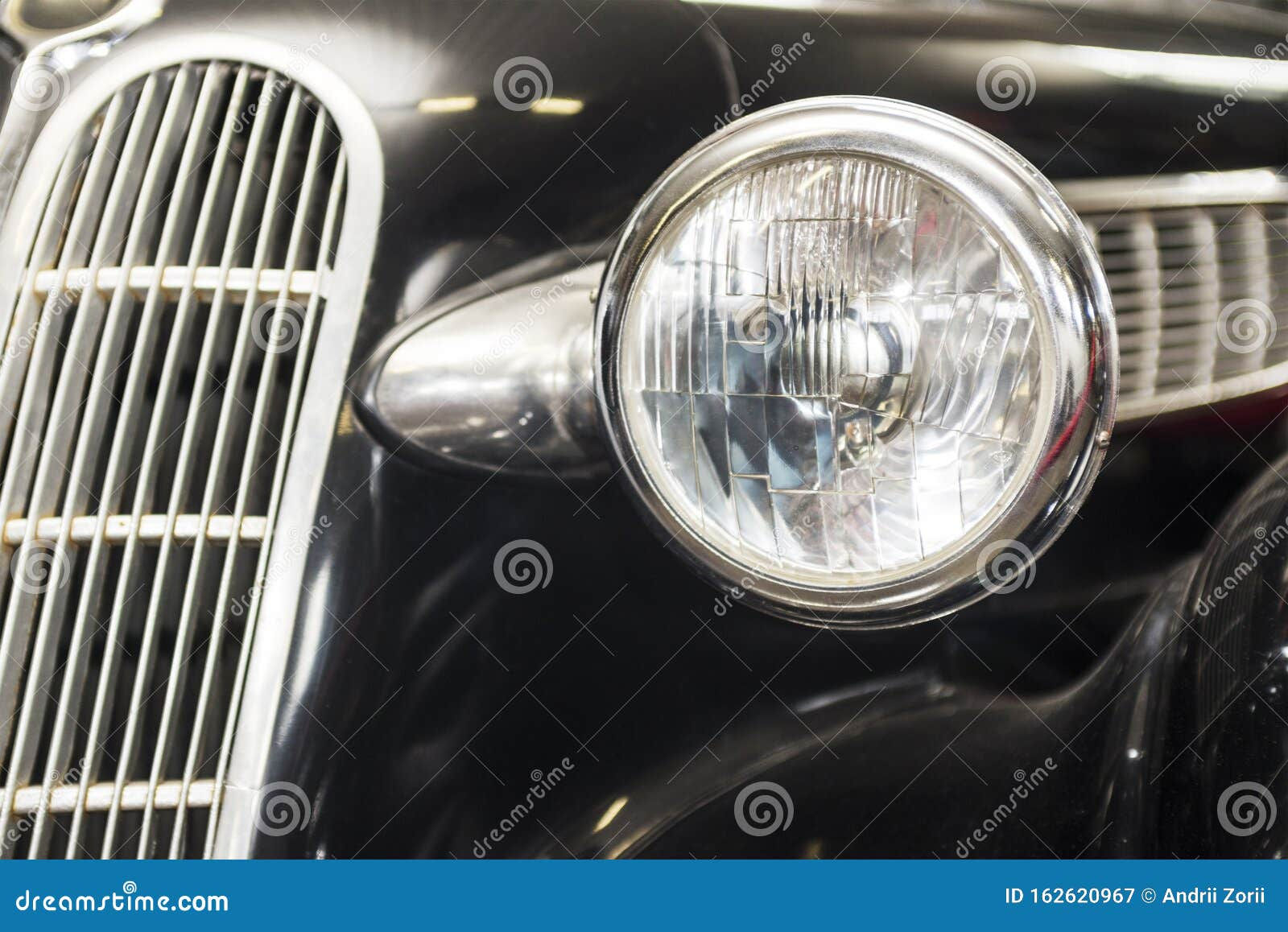 Wallpaper #ZWeR_5IBSpphPi3-AaN-219 Headlight Lamp Vintage Car Headlight Lamp Vintage Classic Car Stock