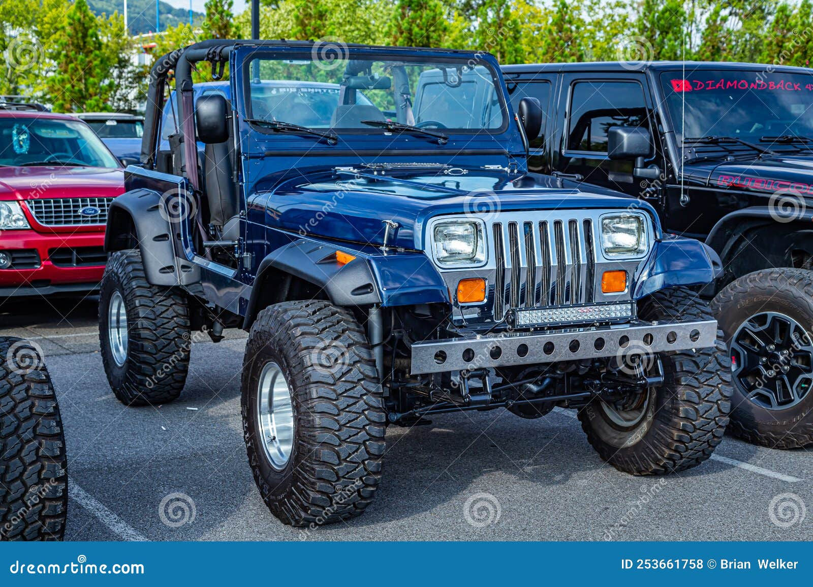 Wallpaper #xf84aJMB3lSXT3zU8-Pa197 Modified Jeep Wrangler Yj Soft Top Editorial Stock Photo Image of