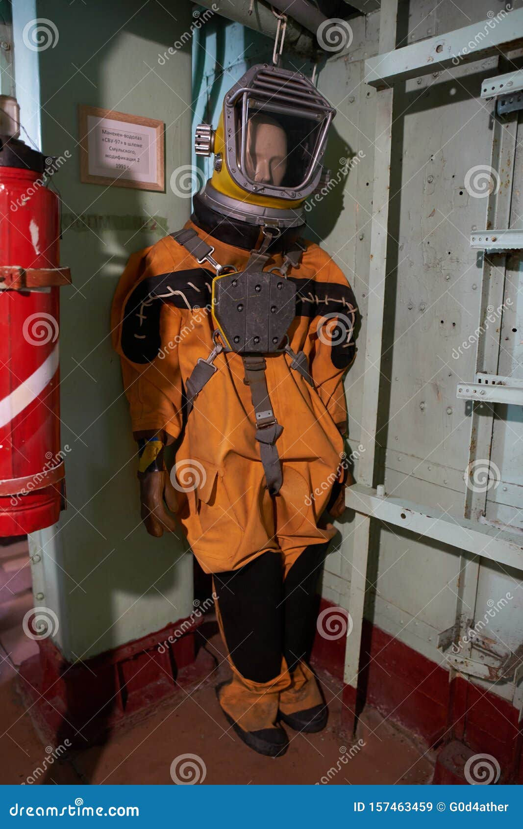 Wallpaper #S2ej65IBSpphPi3-z00p232 Diving Suit Editorial Stock Image Image of Mikhail 157463459