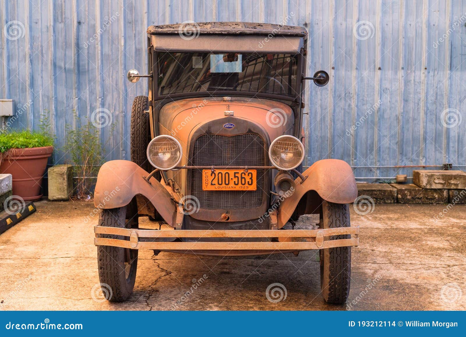 Wallpaper #iVhvNJMBzN9vxX346DxF247 Front of Antique Ford Pickup Truck Editorial Stock Image Image of