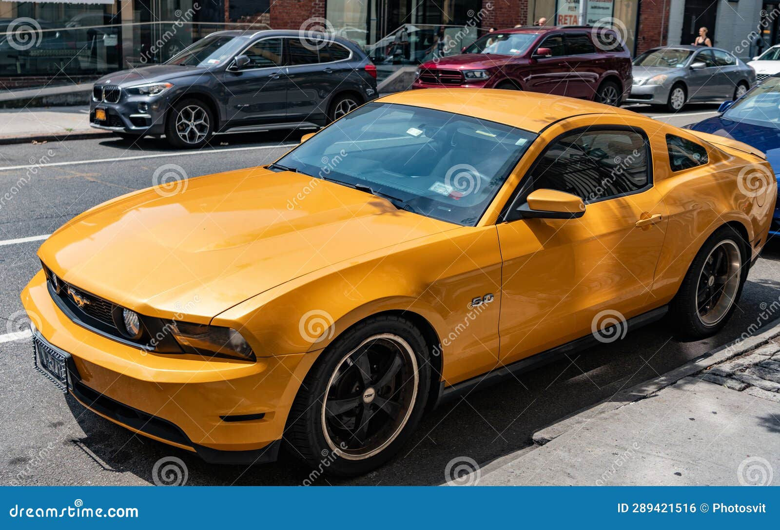 Wallpaper #kWidIpMBSpphPi3-uDN4271 New York City USA August 05 2023 2011 Ford Mustang V6 Yellow Car