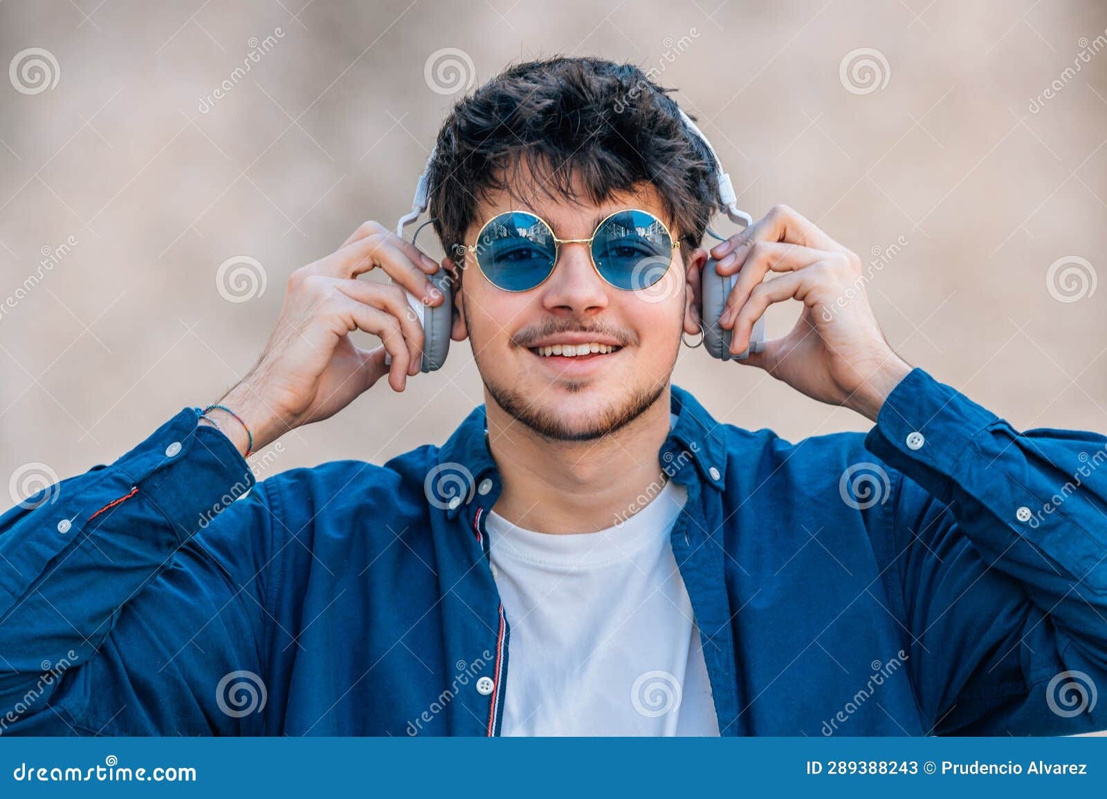 Wallpaper #C2gsJJMBSpphPi3-UzjF322 Young Man with Sunglasses and Headphones Stock Image Image of