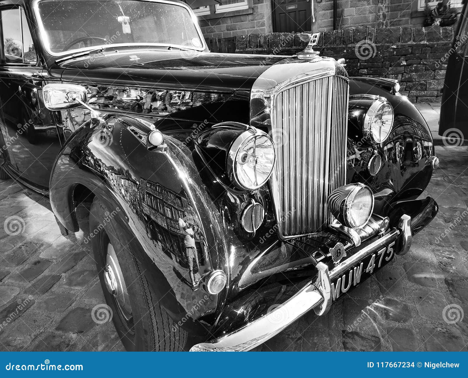 Wallpaper #VmfhDpMBSpphPi3-JOyJ256 Vintage Car Bentley Editorial Stock Image Image of Monochrome 117667234