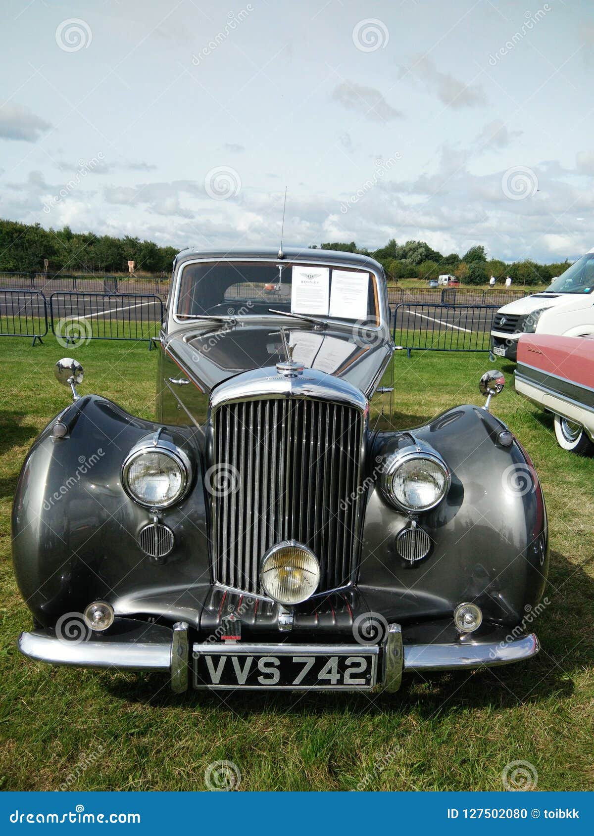 Wallpaper #VmfhDpMBSpphPi3-JOyJ220 Vintage Bentley Car Showing Outdoor Editorial Image Image of