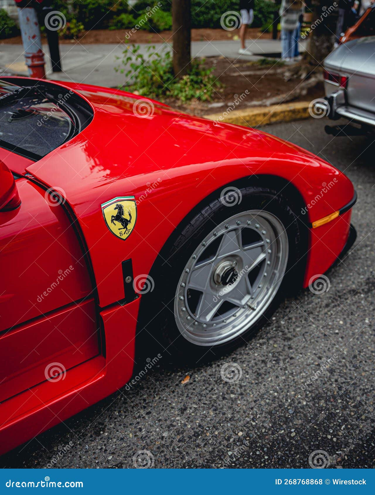Wallpaper #pBXtsY4BmMigT4UnrFFi7 Vertical Shot of the Details of a Red Ferrari F40 Editorial Stock Photo