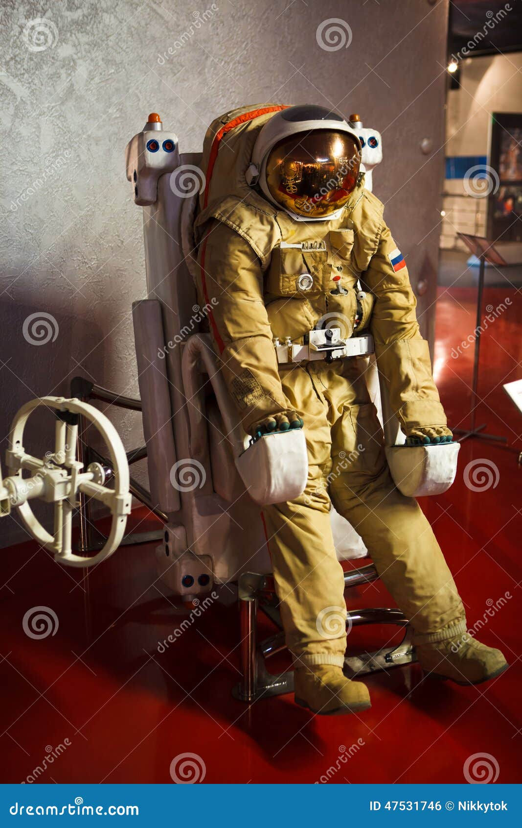 Wallpaper #Bh24K5MBlOZrFDOkqcgC169 Vintage Russian Spacesuit Stock Photo Image of Spacesuit 47531746