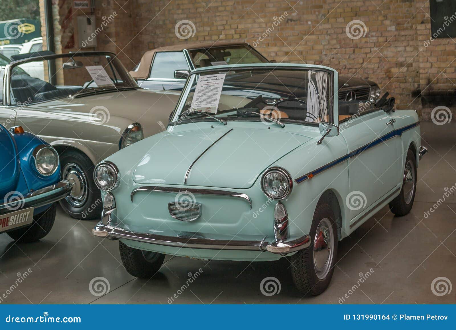 Wallpaper #nzGpNZMB5zzyi_yYz1fy294 Vintage Car Autobianchi Giardiniera Produced in the Sixties and