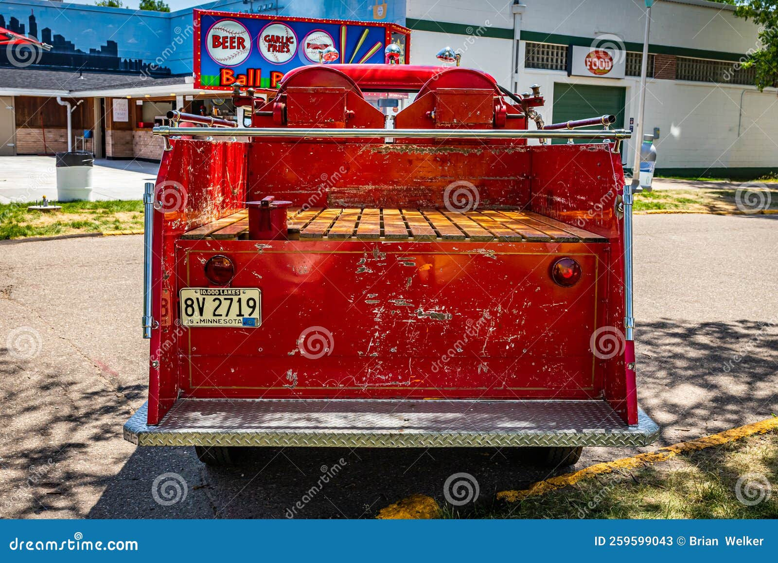Wallpaper #hWeKB5MBSpphPi3-esYK291 1961 Jeep Forward Control Fc 170 Fire Truck Editorial Stock Photo