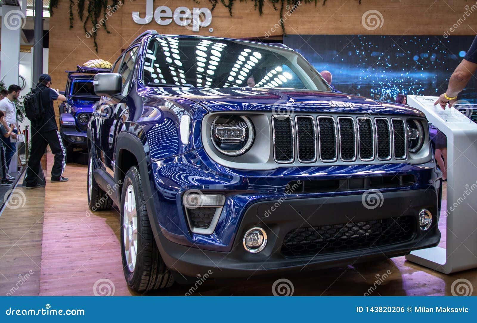 Wallpaper #HGhAG5MBSpphPi3-GR8g182 Jeep Renegade on 54th Belgrade International Car and Motor Show