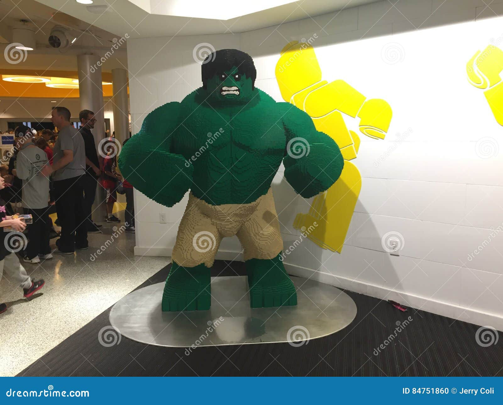 Wallpaper #j2cuBJMBSpphPi3-VbaH77 Lego Incredible Hulk Editorial Image Image of International 84751860