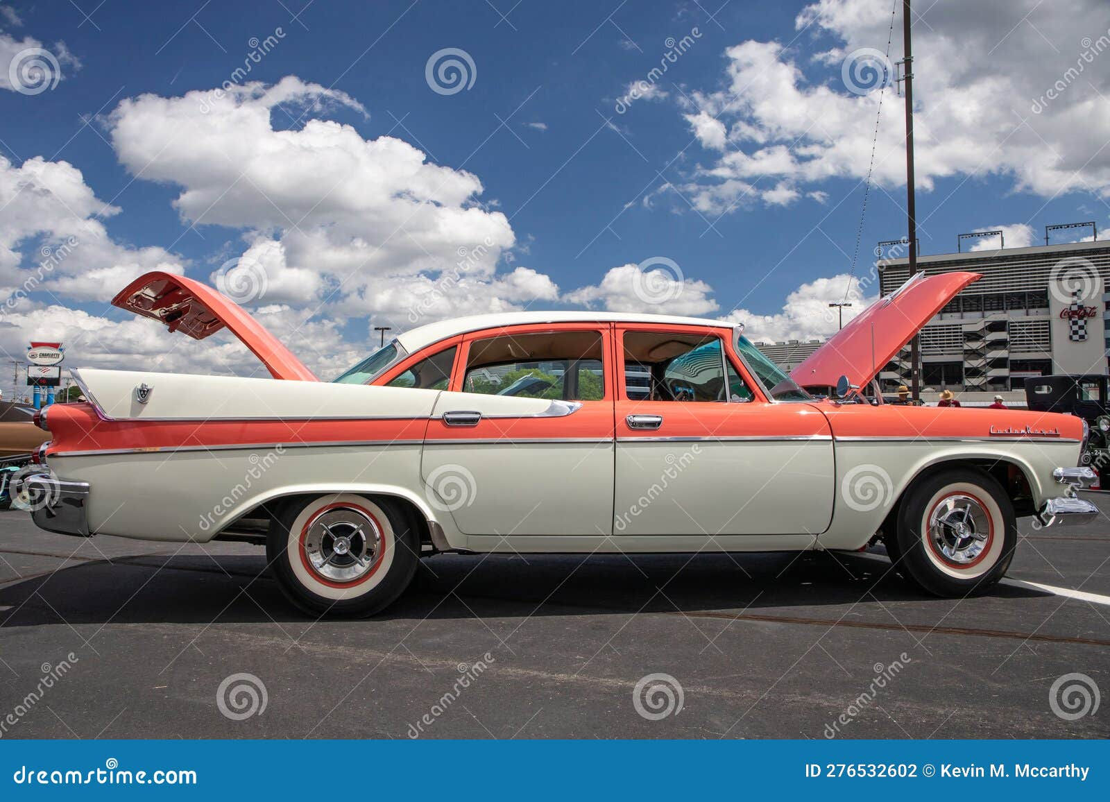 Wallpaper #s2j0H5MBSpphPi3-DSxF257 Side View of a 1957 Dodge Custom Royal Automobile Editorial Photography