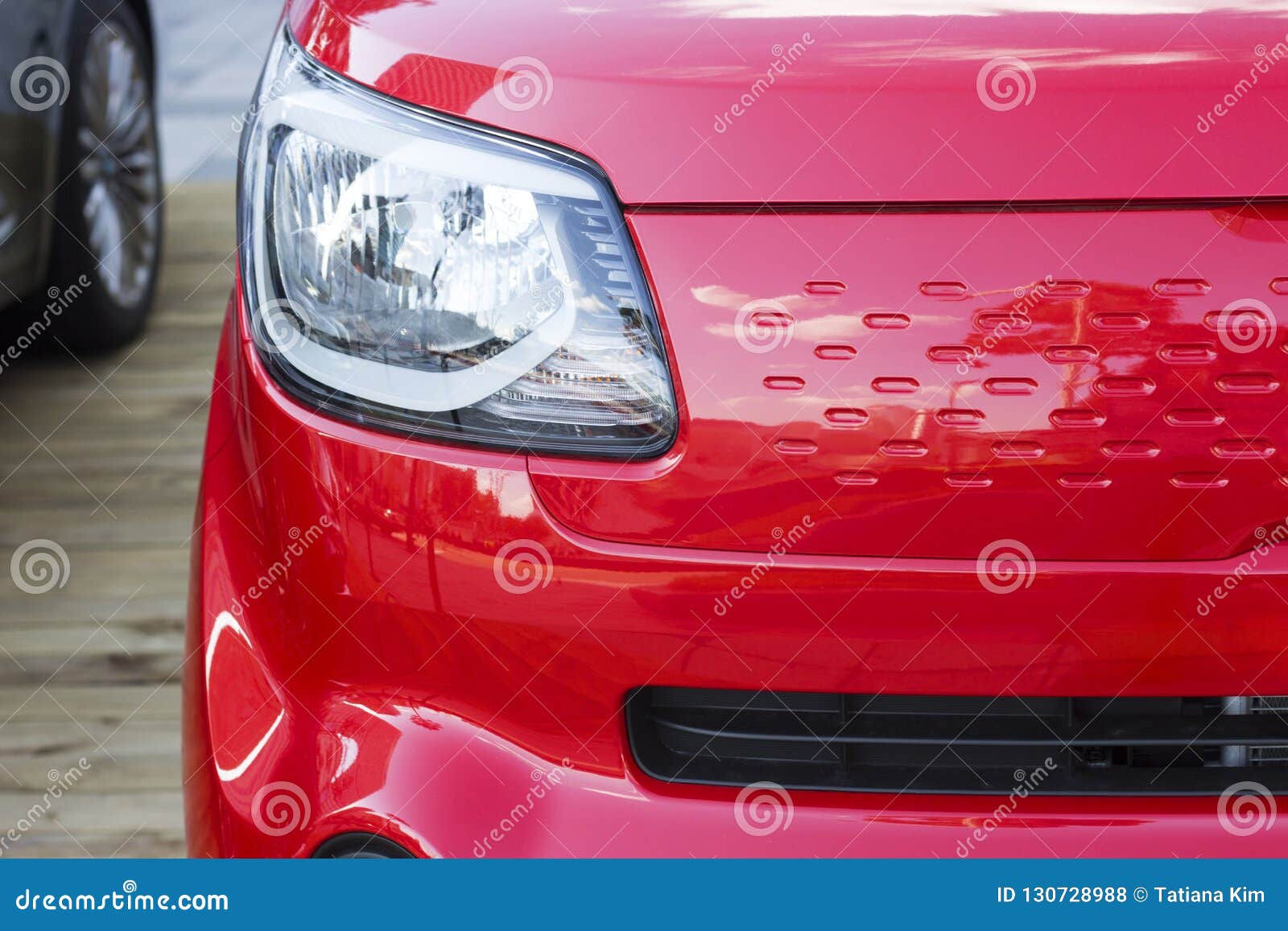 Wallpaper #9RnGDo8BtGB6xQ78R1qo36 Sports Red Car Front View Close Up Stock Photo Image of Glass