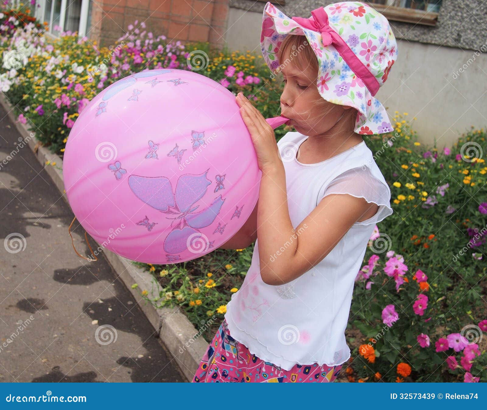 Wallpaper #JBVKNpMB-CQNECa2ESf_251 Girl Blowing a Balloon Stock Image Image of Street Young 32573439