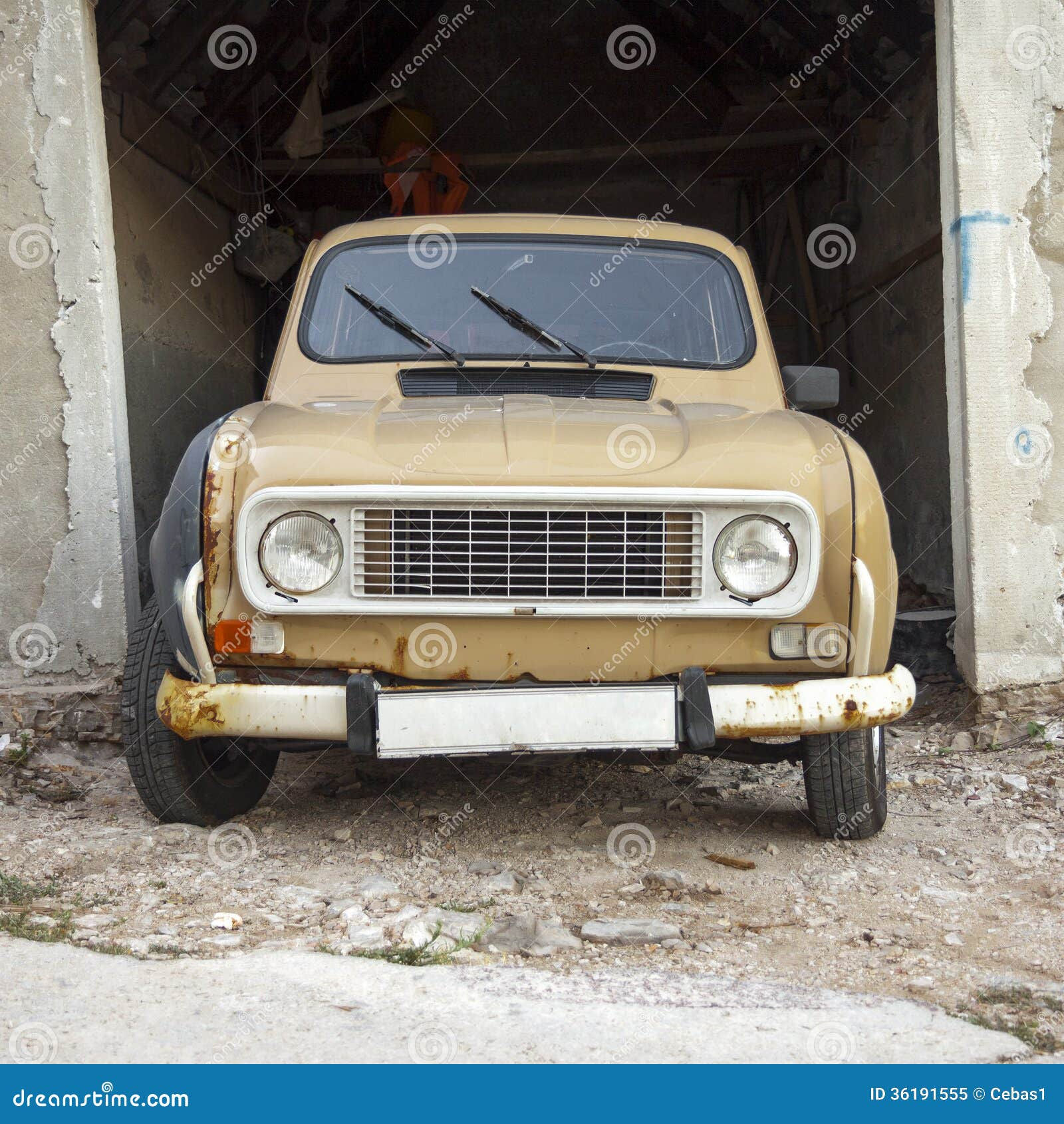 Wallpaper #SCzLSZMB0E1QgA7wqPTc29 Front View of Old Car Stock Image Image of Discarded 36191555