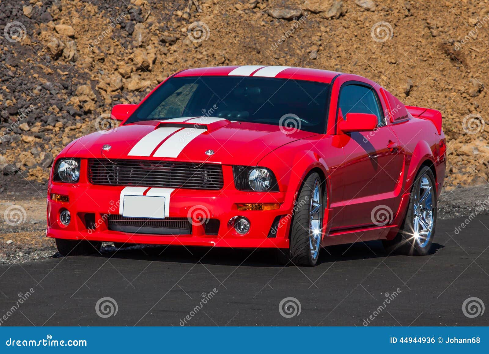Wallpaper #HGfr9pIBSpphPi3-GYUW156 Ford Mustang GT Stock Photo Image of Clouds Automobile 44944936