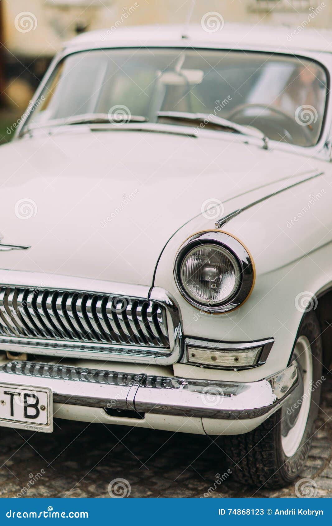 Wallpaper #pu8_S5MBMN-XEVvVRzrU69 Front View of Well Preserved White Vintage Car Stock Image Image of