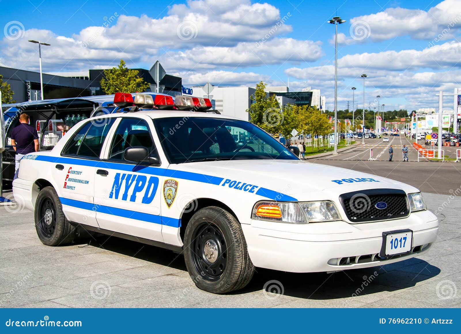 Wallpaper #hGdV75IBSpphPi3-JmH7279 Ford Crown Victoria Police Interceptor Editorial Image Image of