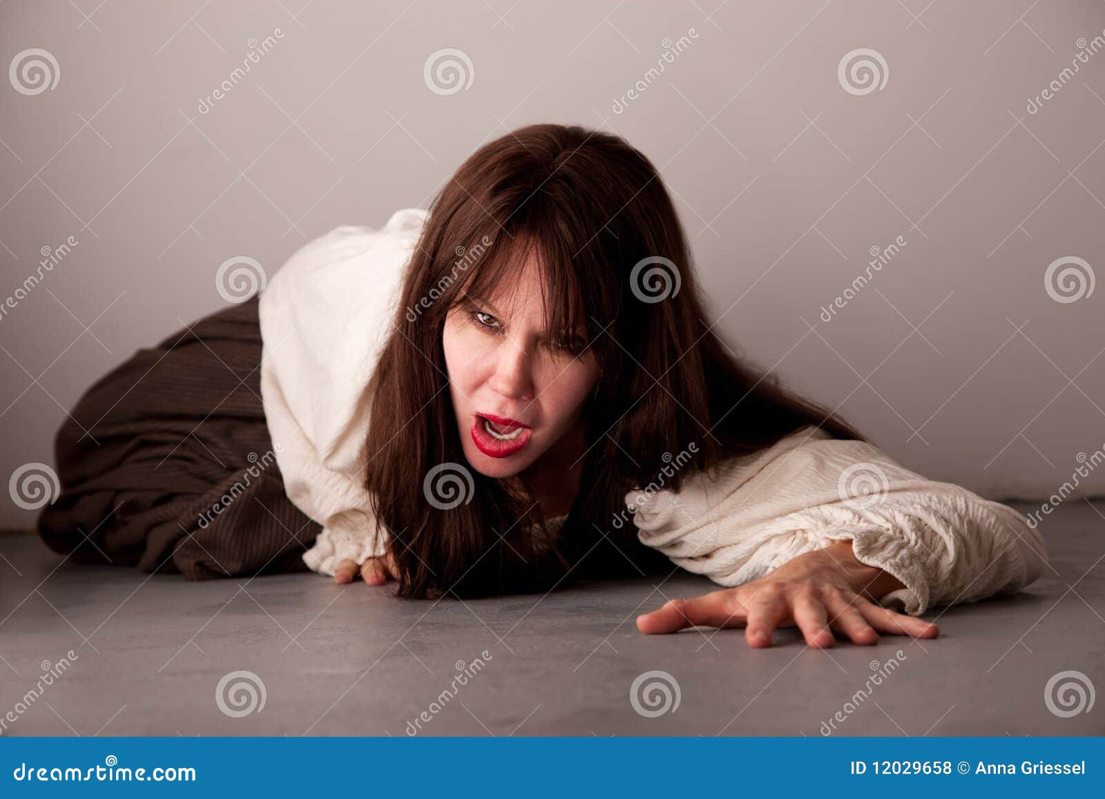 Wallpaper #vmczCZMBSpphPi3-o86c86 Female Victim Crawling on the Floor Stock Photo Image of Lady Fear