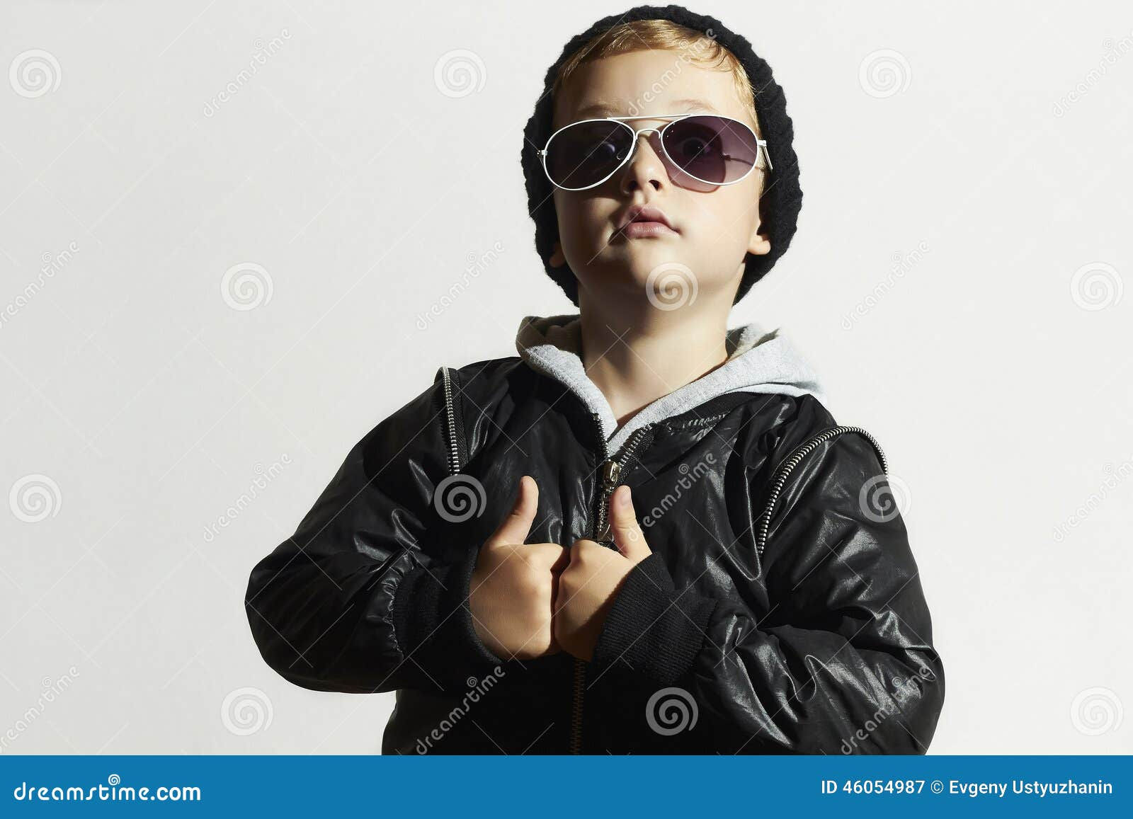Wallpaper #oPRpOpMBKFX8bn3ru3gp45 Fashionable Funny Child in Sunglasses Black Capwinter Styleposing