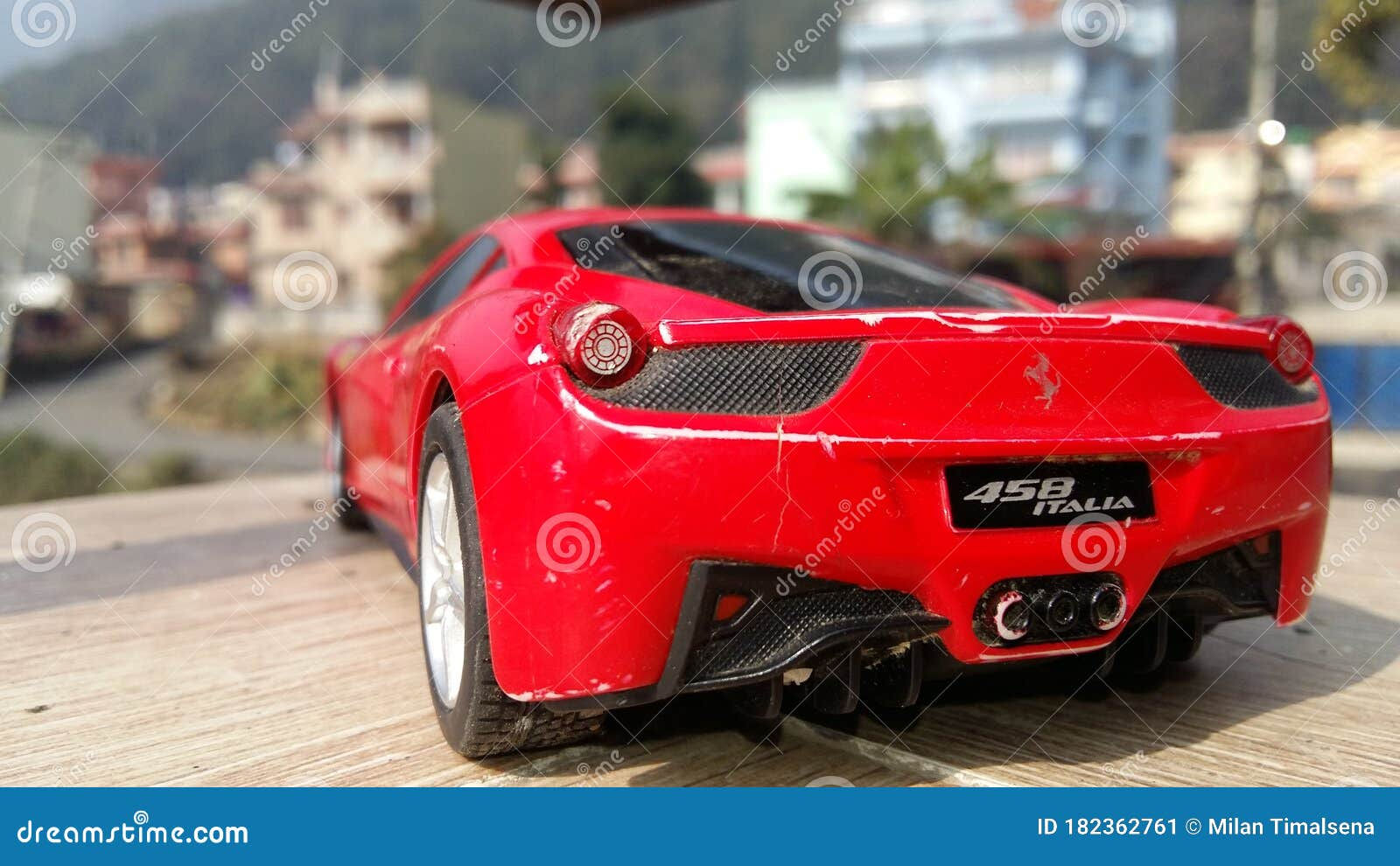 Wallpaper #HGew95IBSpphPi3-v4c422 Ferrari Diecast Model Car Editorial Photo Image of Diecast 182362761