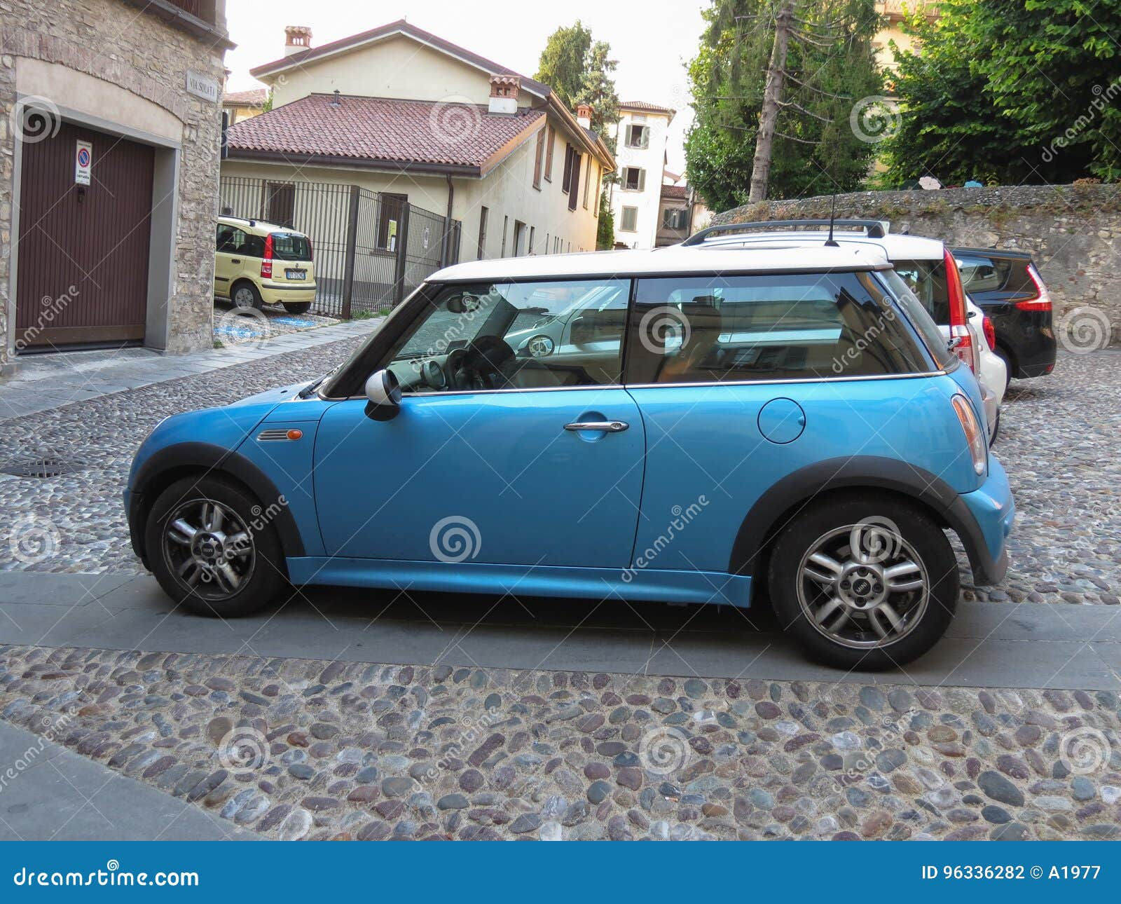 Wallpaper #-7mG3pIBJvJKYCmE4wUf370 Light Blue Mini Cooper Mini Cooper Cars
