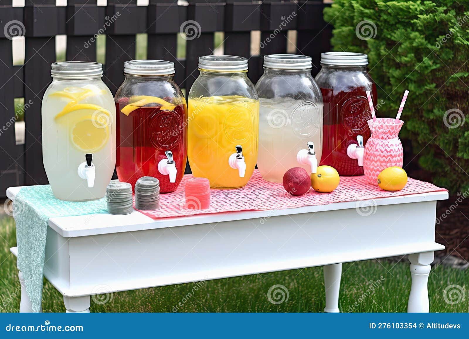 Wallpaper #CGdr7pIBSpphPi3-ol0U156 Lemonade Stand with a Variety of Flavored Lemonades Including Cherry