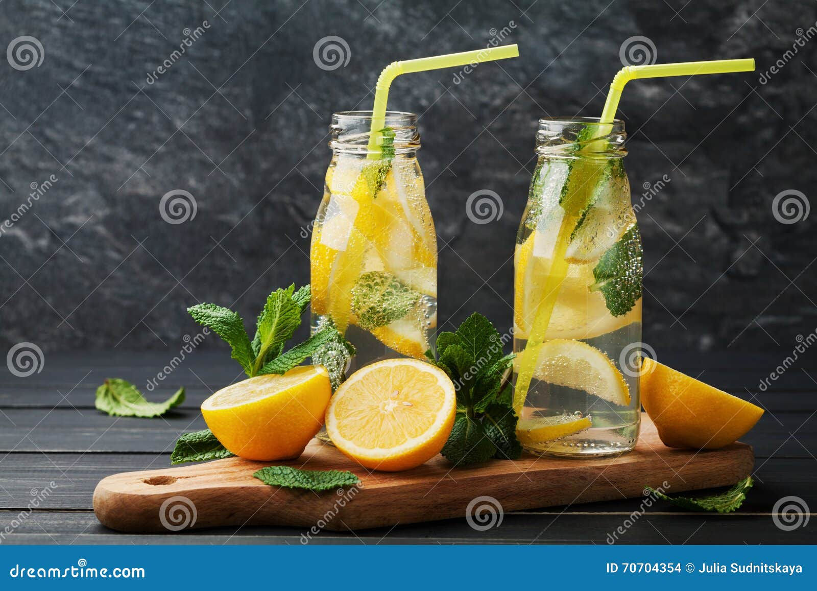 Wallpaper #GGfpAZMBSpphPi3-Wa1b33 Lemonade Drink of Soda Water Lemon and Mint in Jar on Black Background