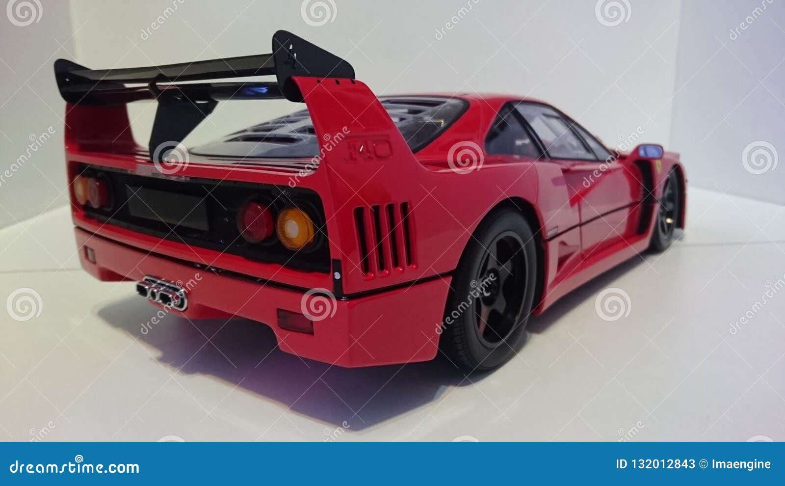 Wallpaper #UBkQA48BtGB6xQ78ukue17 Ferrari F40 Red Racing Car Back View Editorial Stock Photo Image of