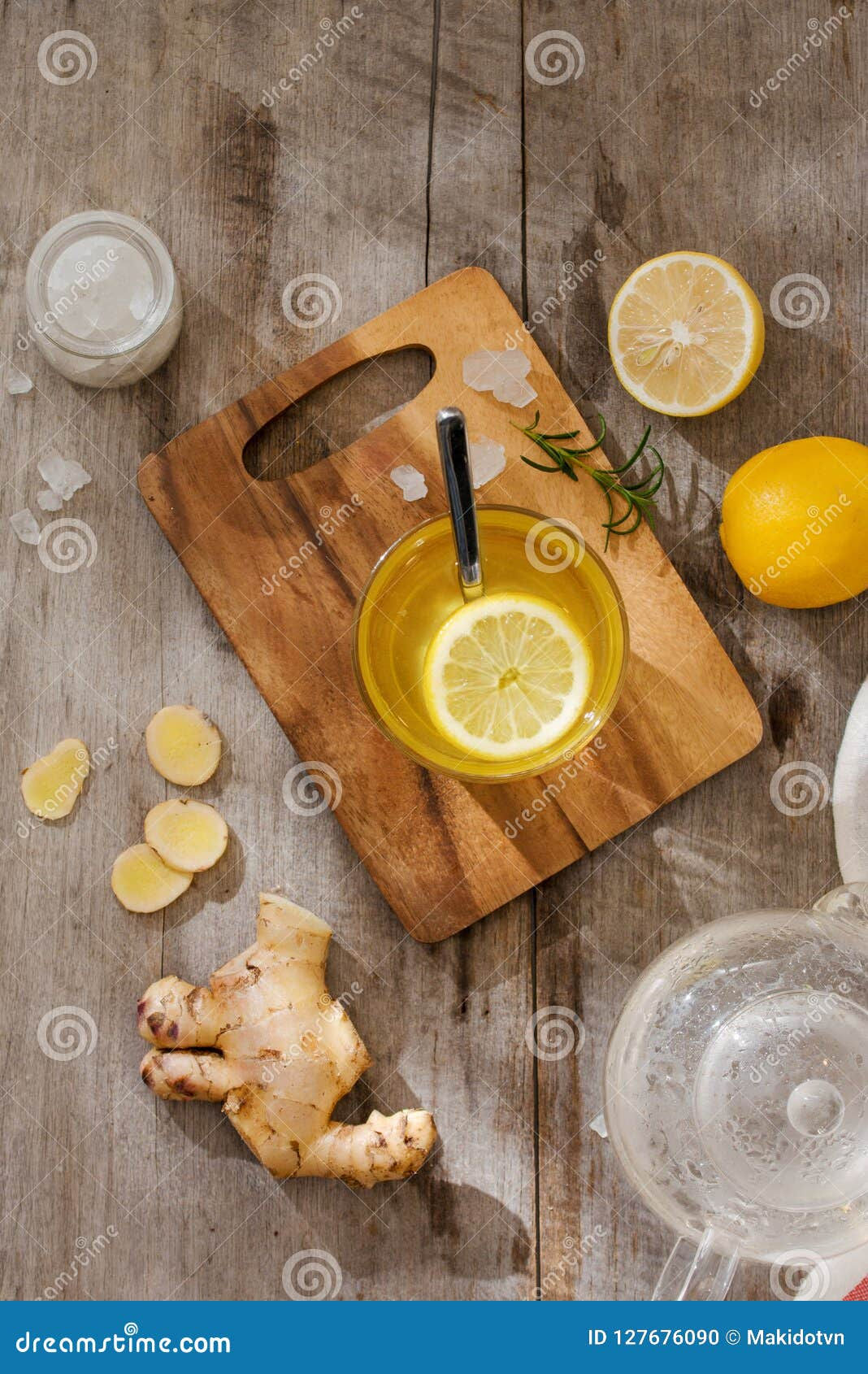 Wallpaper #GGfpAZMBSpphPi3-Wa1b154 Refreshing Citrus Lemonadesummer Drink Lemonade with Fresh Lemon on