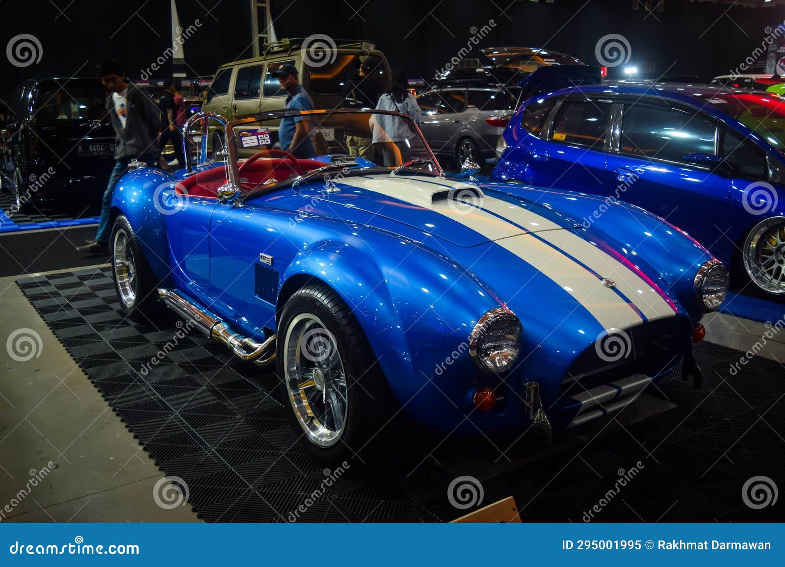 Wallpaper #GWjrFpMBSpphPi3--Q2Q246 Replica of Shelby Cobra in Indonesian Custom Show Editorial Image