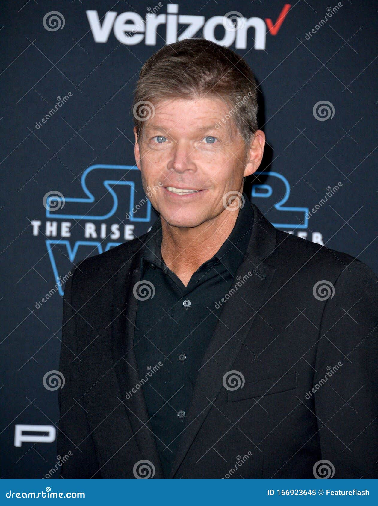Wallpaper #GAPpZZMBpyOg8YnEe9qO227 Rob Liefeld Editorial Image Image of Wars Fame Skywalker 166923645
