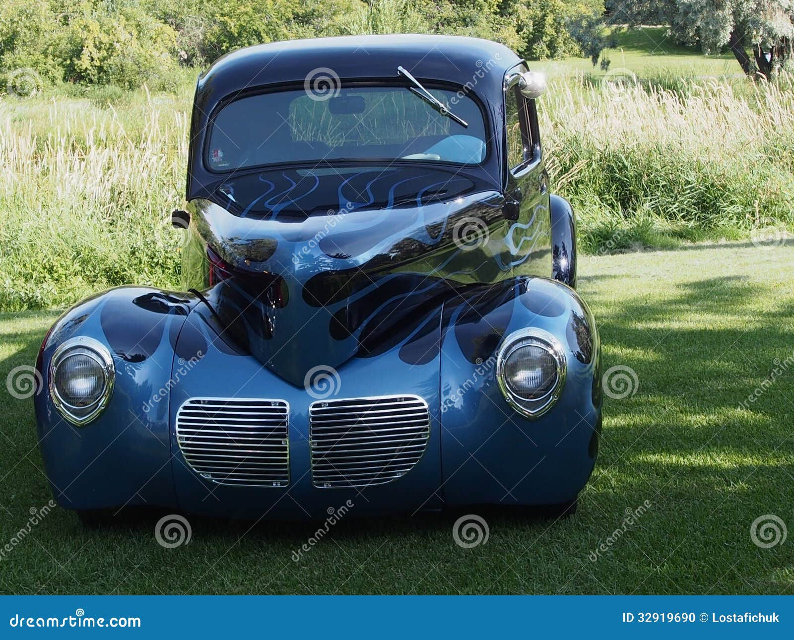Wallpaper #___Pa5MB3lSXT3zUD-gs272 Restored Antique Lowrider Blue Car Editorial Image Image of Chrome
