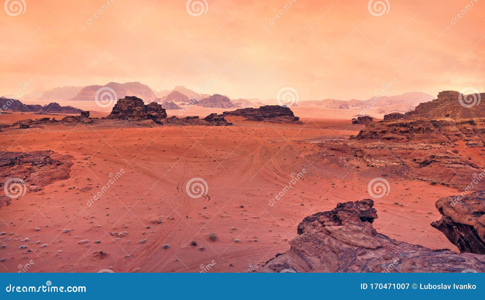 Wallpaper #h2jeIZMBSpphPi3-BDEJ401 Red Wadi Rum Desert in Jordan Reminiscent of Planet Mars This Location