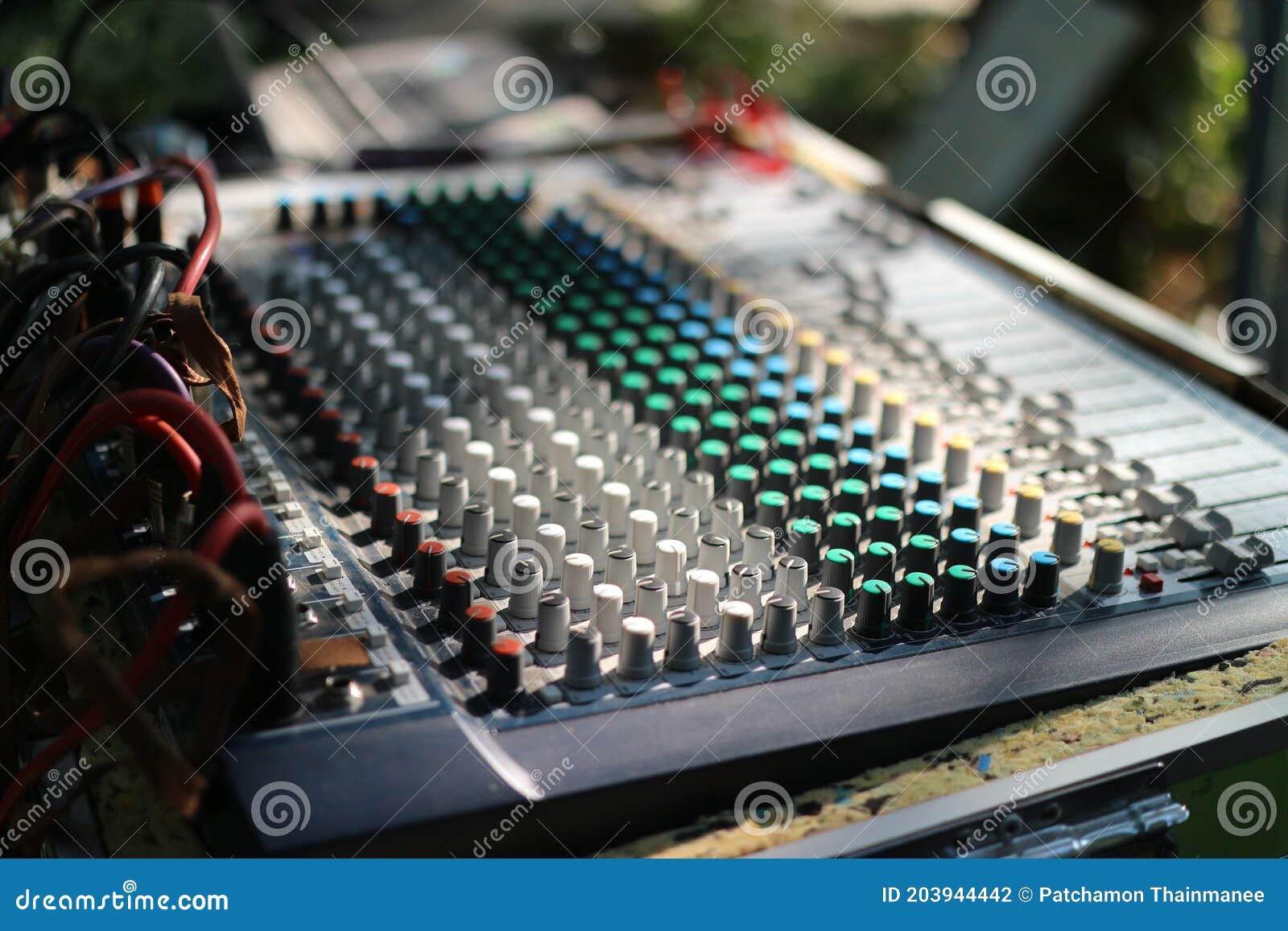 Wallpaper #wOooVZMBlwTYPL18dgy_178 Sound Tuning on a Professional Electronic Mixer Control Panel for