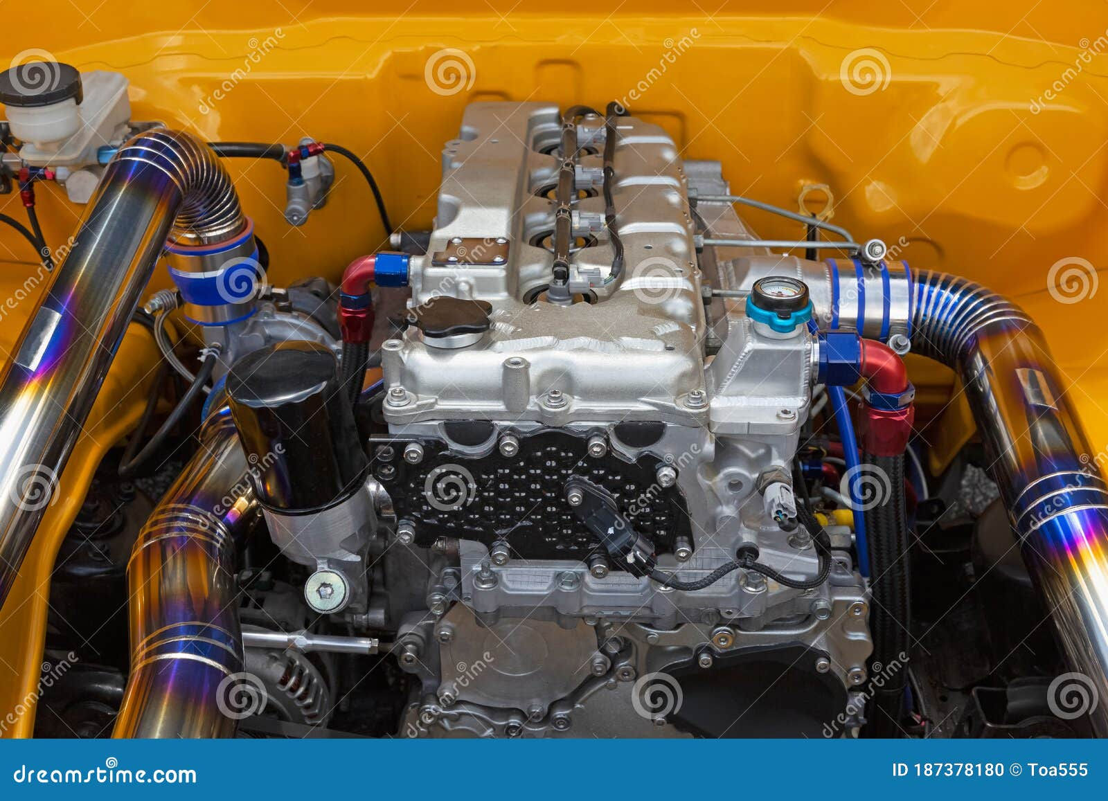 Wallpaper #VR39LJMBlOZrFDOkXs0A82 Diesel Racing Car Engine Stock Photo Image of Pick 187378180