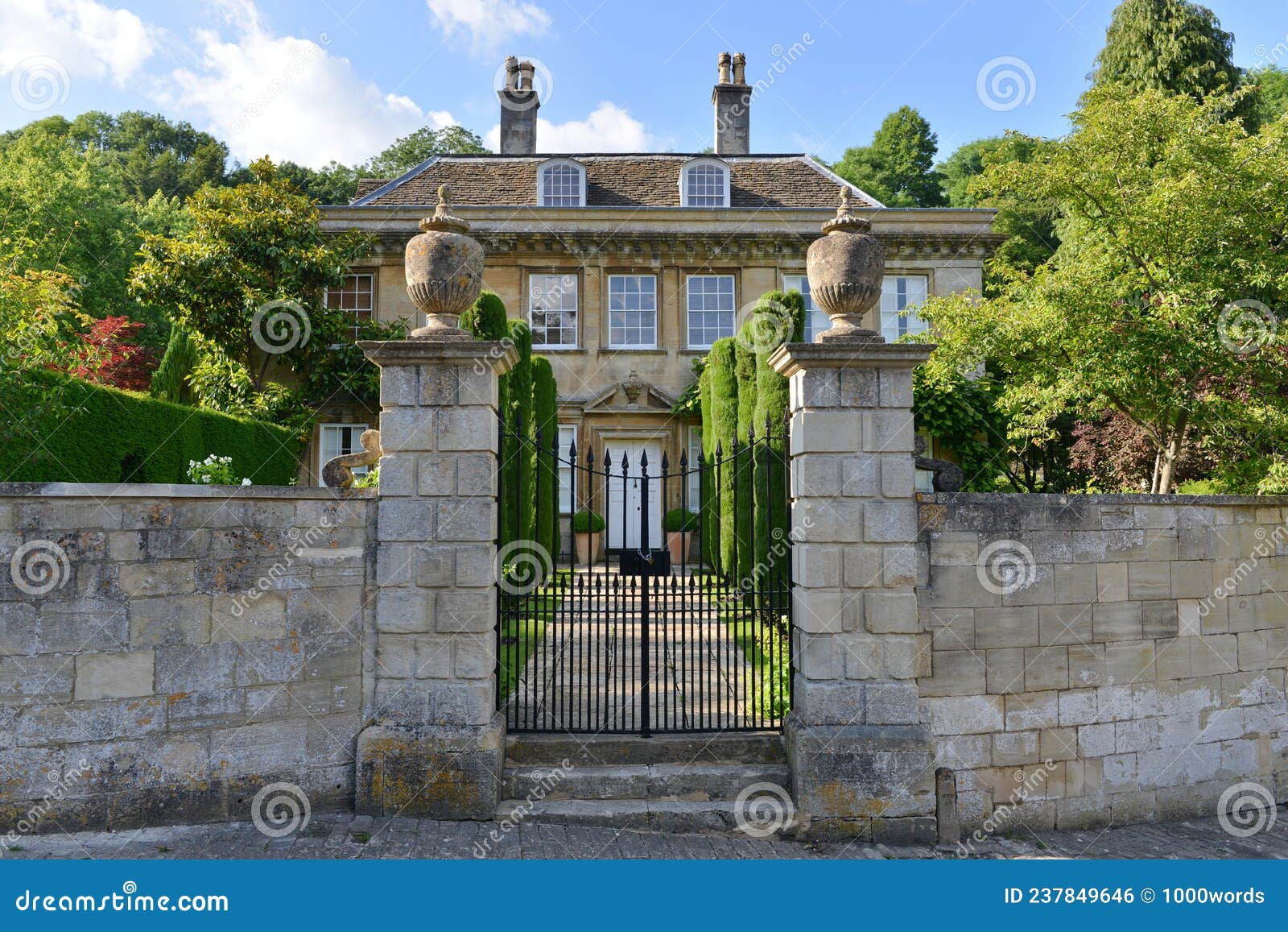 Wallpaper #yWj9H5MBSpphPi3-hyzx50 Beautiful Mansion House Stock Photo Image of Homes 237849646
