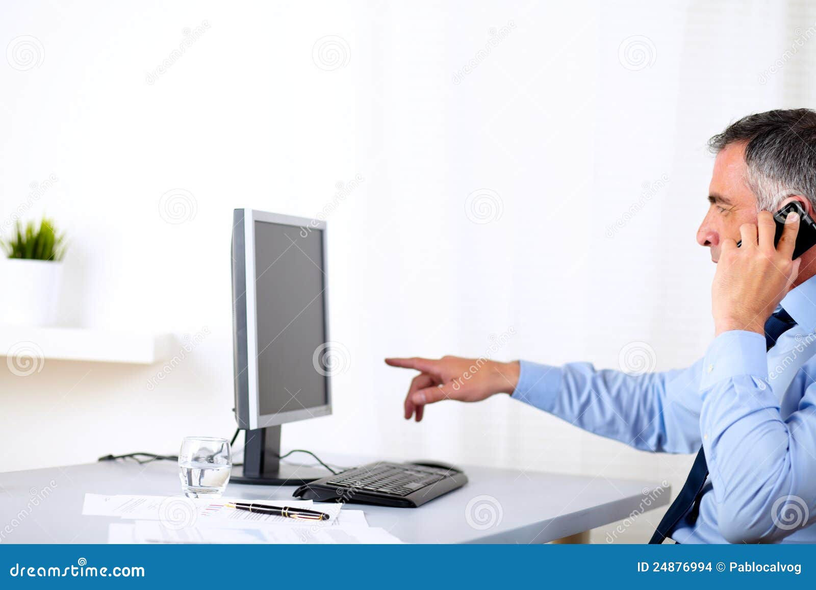 Wallpaper #uxlbDo8BtGB6xQ78_1nv39 Elegant Business Man Pointing the Computer Stock Photo Image of Male