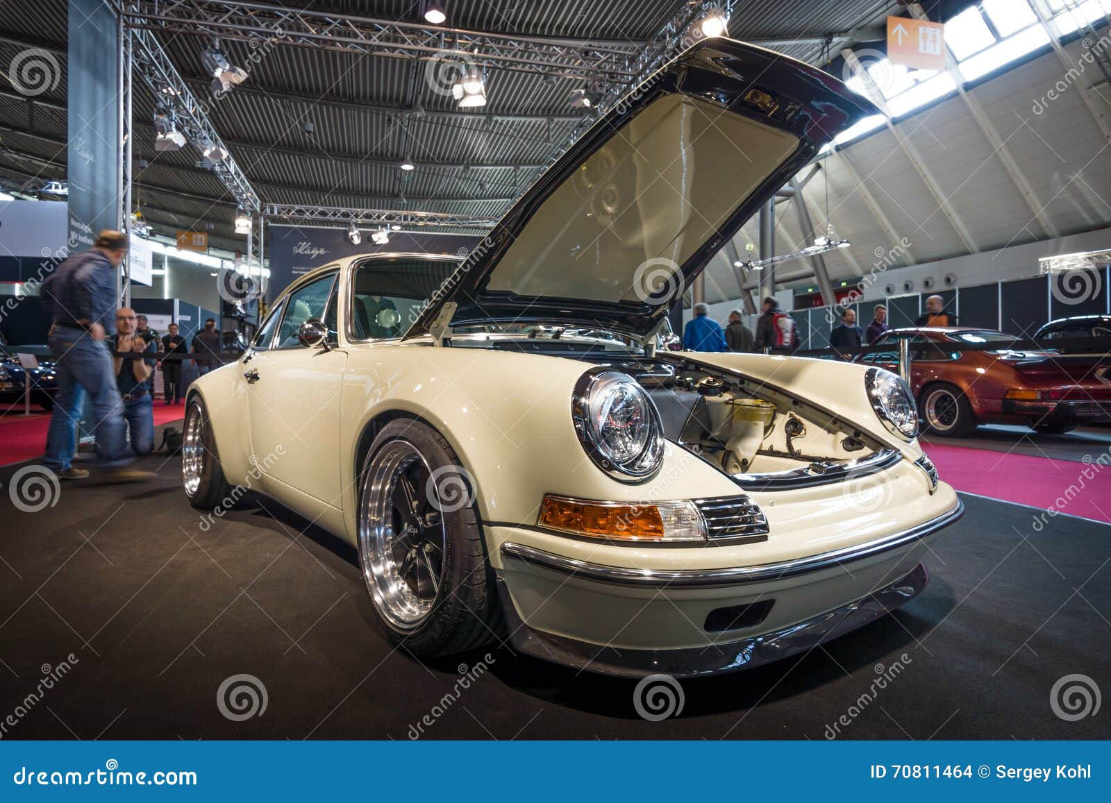 Wallpaper #-2gwH5MBSpphPi3-bCpa213 World Premiere of Restomod Porsche 911and 933 Equipments by Kaege Retro