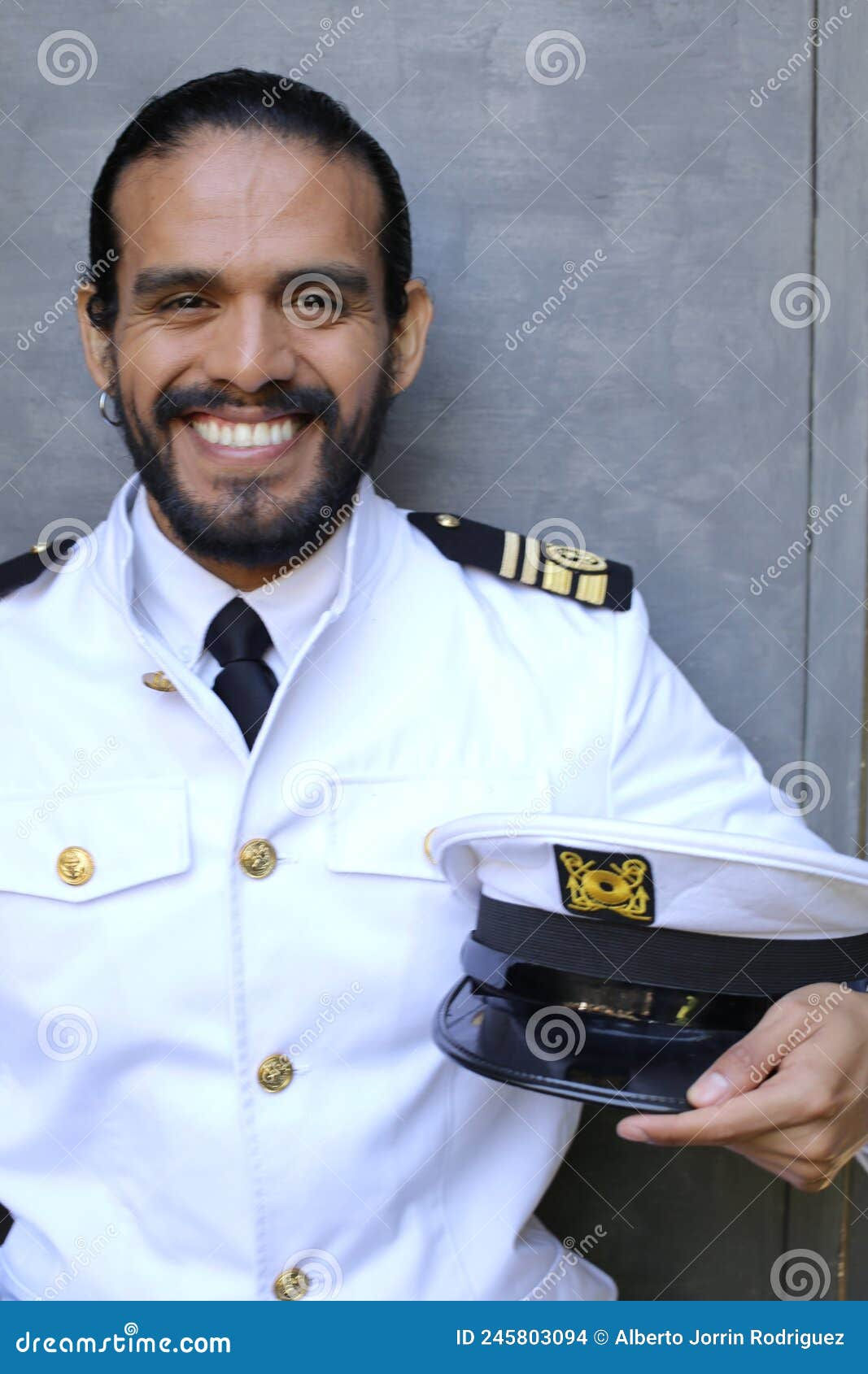 Wallpaper #Kme2_JIBSpphPi3-FJlS13 Sea Captain Uniform