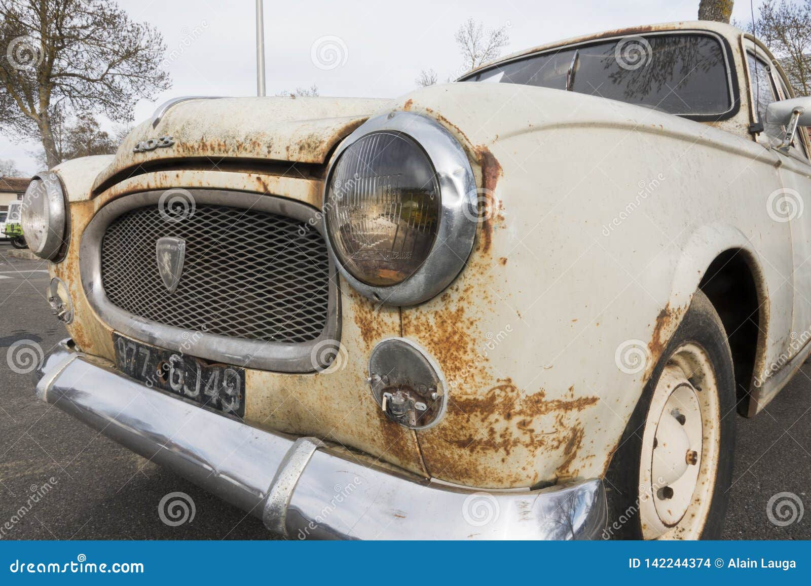 Wallpaper #SCzLSZMB0E1QgA7wqPTc62 Tthe Old Cars Front View of a Peugeot 403 Old Car Editorial Stock