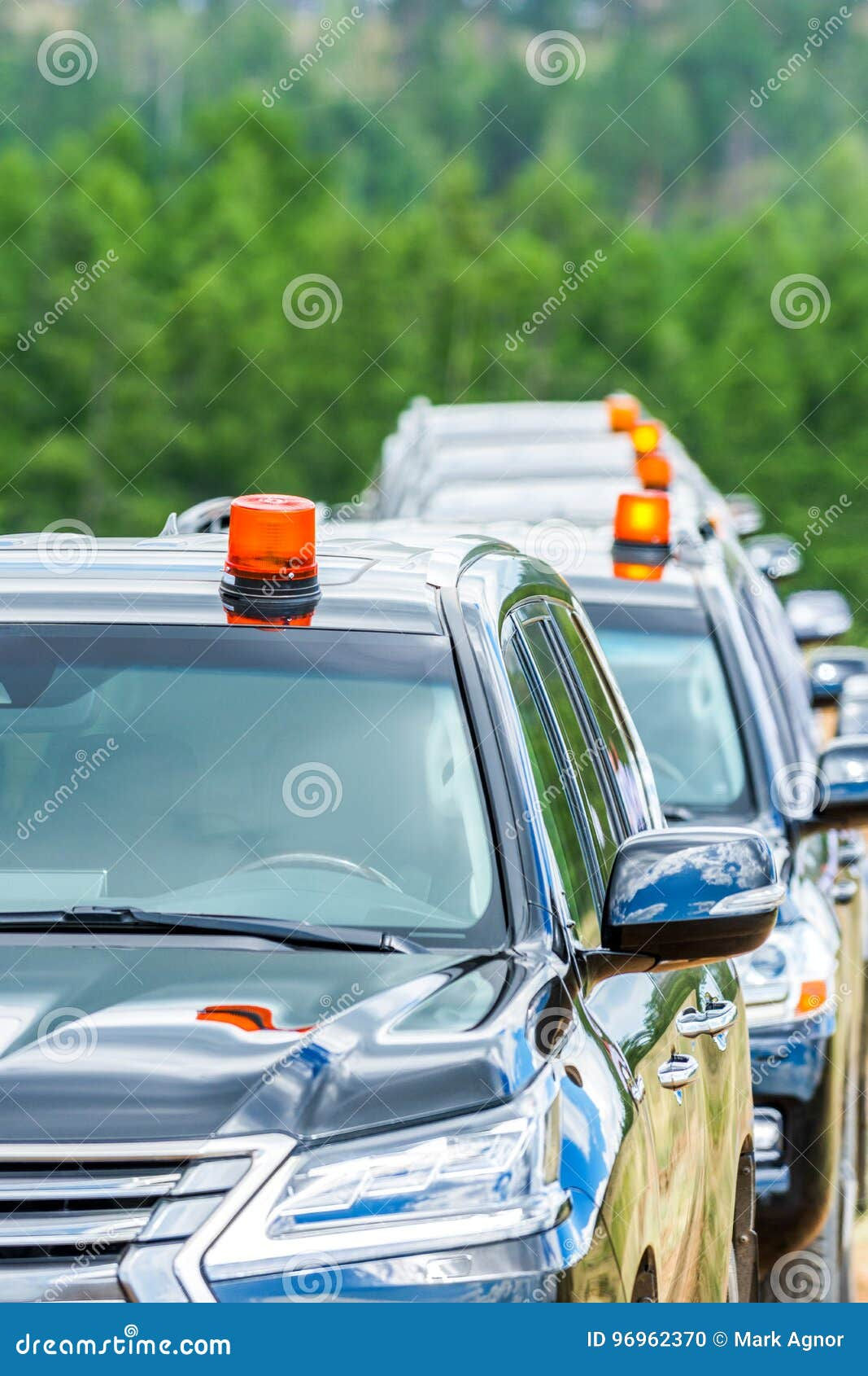 Wallpaper #wYI1QJMB0GiFKesM1MAn161 Cortege of Black Suvs Stock Photo Image of Perspective 96962370