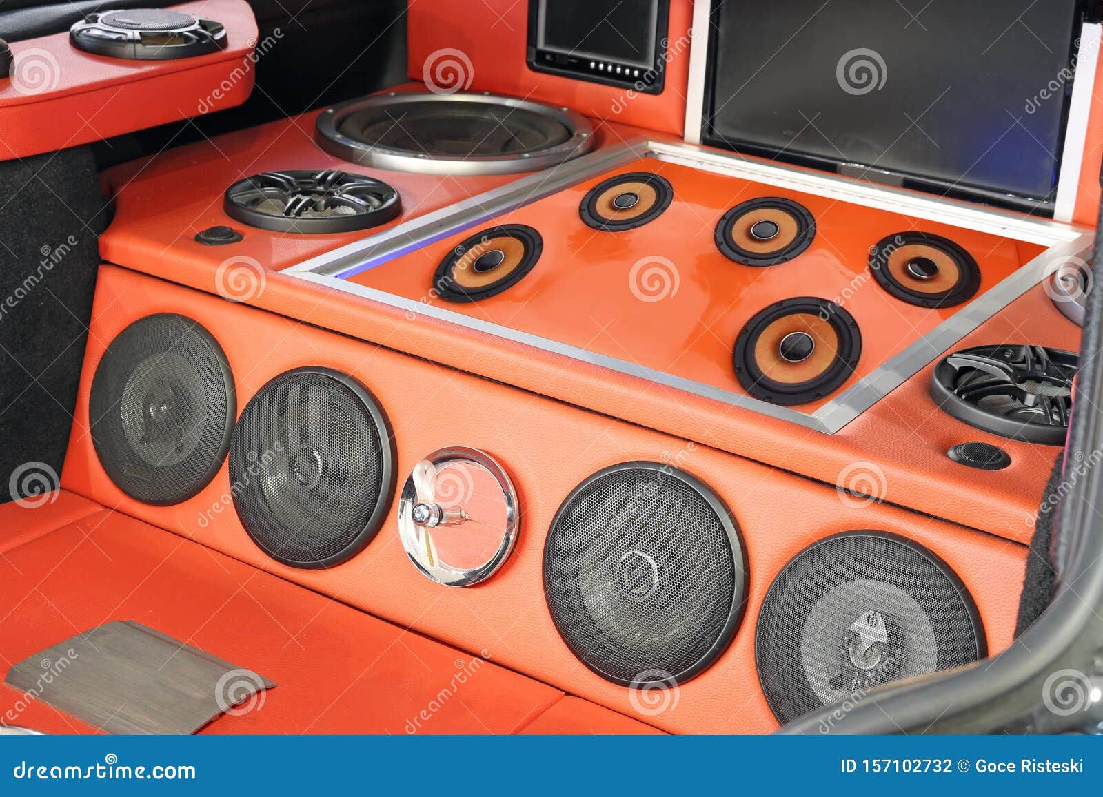 Wallpaper #SWipIJMBSpphPi3-Iy6Y121 Custom Car Powerful Stereo Audio System Stock Photo Image of Modern